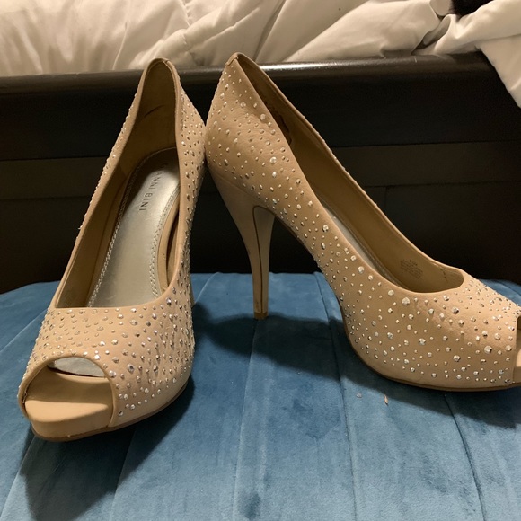 Gianni Bini Shoes - Gianni Bono Sz. 9.5 nude, studded heels